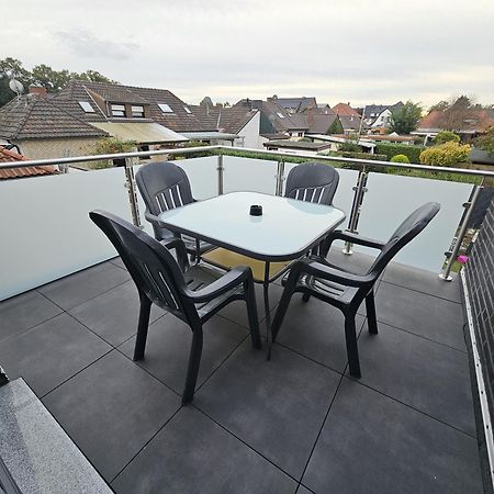 Neubau Ferienwohnung Mit Balkon グローナウ エクステリア 写真