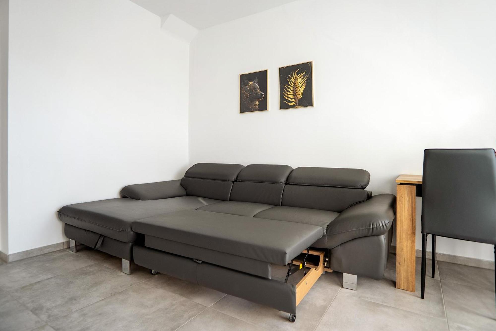 Neubau Ferienwohnung Mit Balkon グローナウ エクステリア 写真