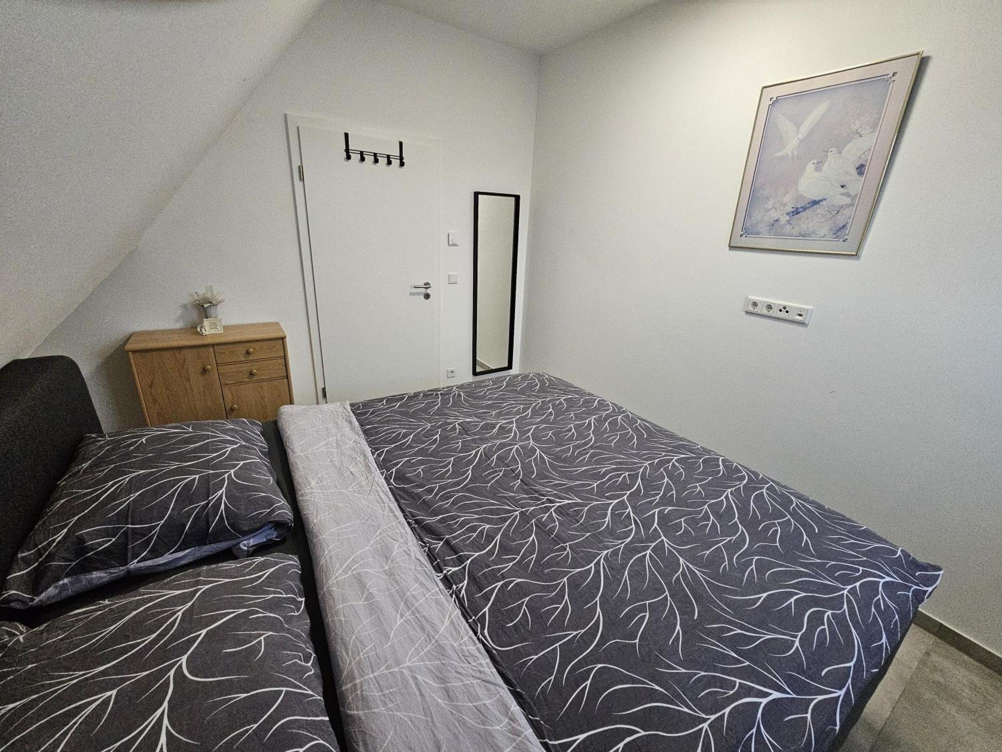 Neubau Ferienwohnung Mit Balkon グローナウ エクステリア 写真